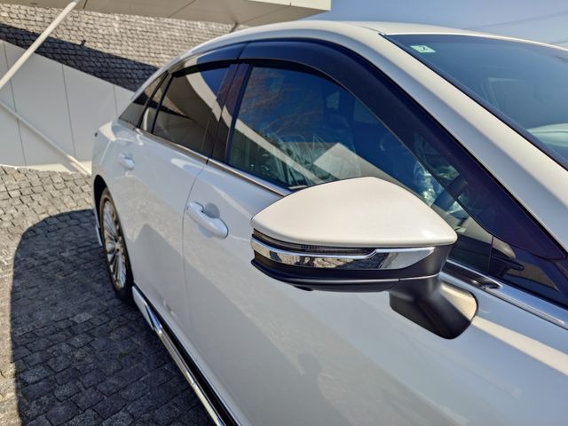 TOYOTA CROWN SEDAN HYBRID 2025 Image 31