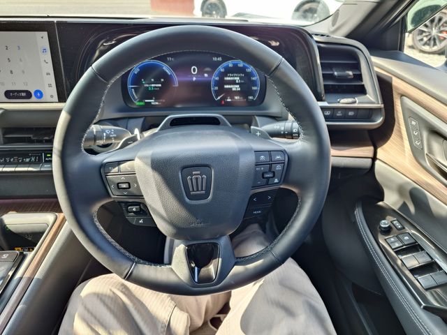 TOYOTA CROWN SEDAN HYBRID 2025 Image 31