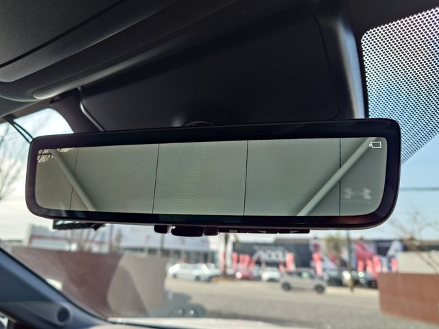 TOYOTA CROWN SEDAN HYBRID 2025 Image 31