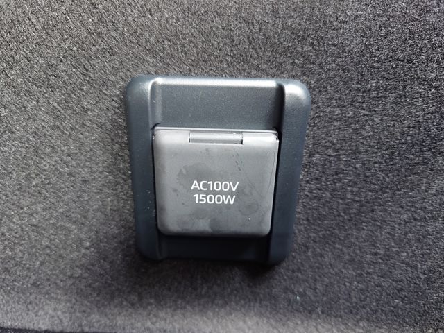 TOYOTA CROWN SEDAN HYBRID 2025 Image 31