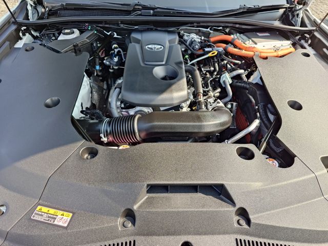 TOYOTA CROWN SEDAN HYBRID 2025 Image 31