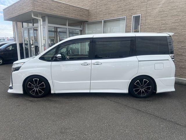 TOYOTA VOXY 2020 Image 31