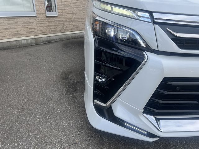 TOYOTA VOXY 2020 Image 31