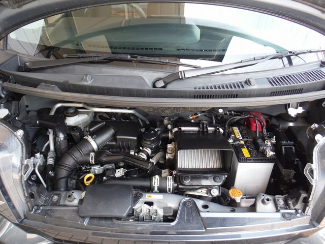 DAIHATSU TANTO FAN CROSS 2022 Image 31