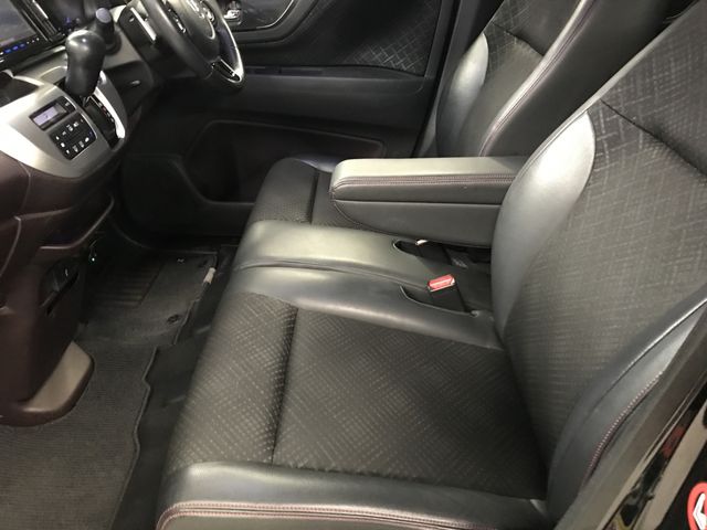 HONDA N-WGN CUSTOM 2014 Image 31