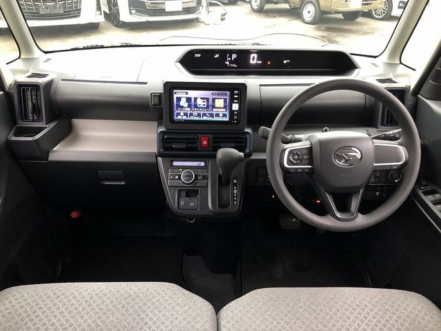 DAIHATSU TANTO 2023 Image 31