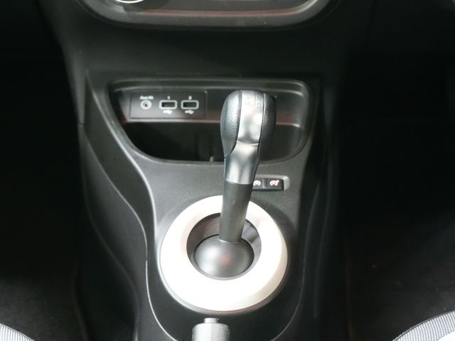 RENAULT TWINGO 2021 Image 31