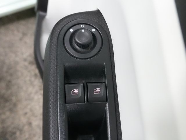 RENAULT TWINGO 2021 Image 31