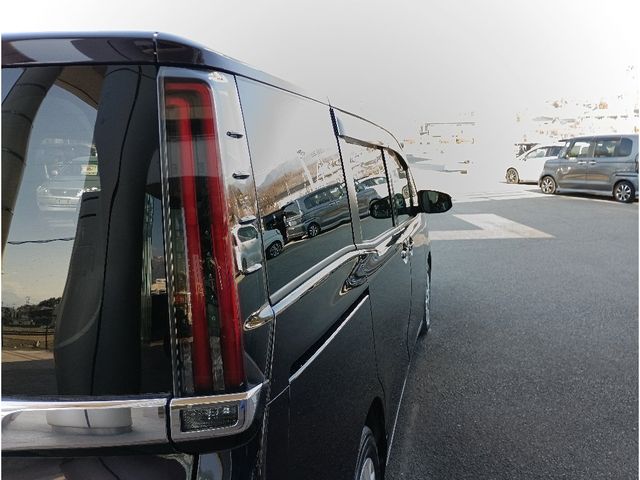 TOYOTA NOAH 2020 Image 31