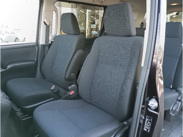 TOYOTA NOAH 2020 Image 31