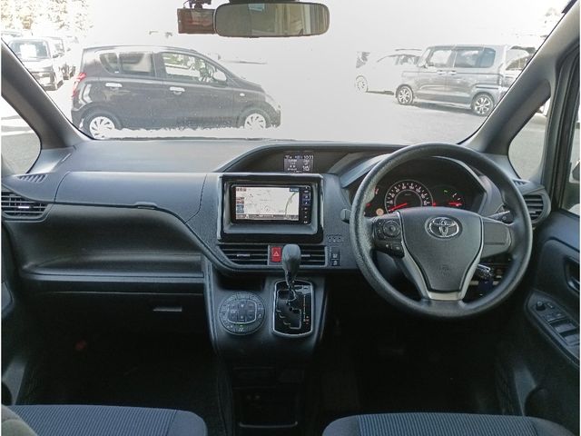 TOYOTA NOAH 2020 Image 31