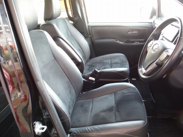 TOYOTA VOXY 2021 Image 31