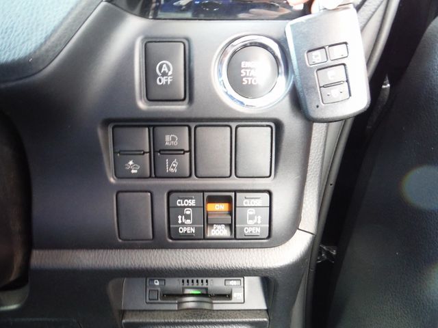 TOYOTA VOXY 2021 Image 31