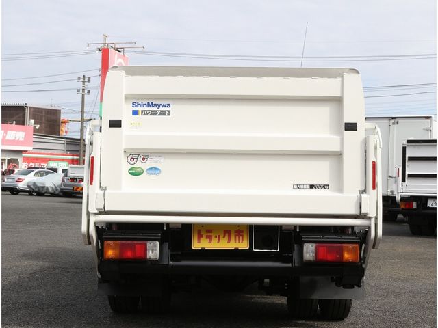 HINO DUTRO 2017 Image 31