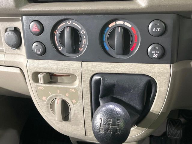 SUZUKI EVERY VAN 2014 Image 31