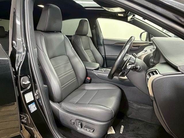 TOYOTA LEXUS NX300 2020 Image 31