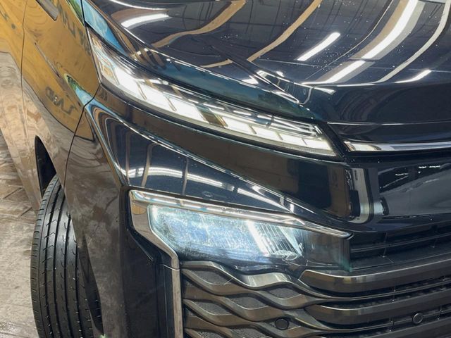 TOYOTA VOXY HYBRID 2023 Image 31