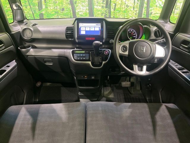 HONDA N BOX 2017 Image 31