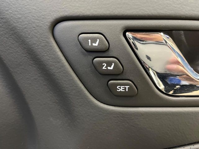 TOYOTA CROWN SEDAN 2011 Image 31