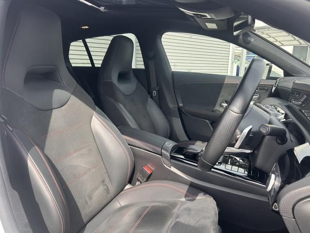 MERCEDES BENZ CLA SH 2023 Image 31