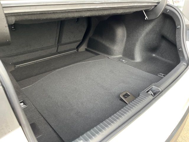 TOYOTA LEXUS IS300H 2021 Image 31