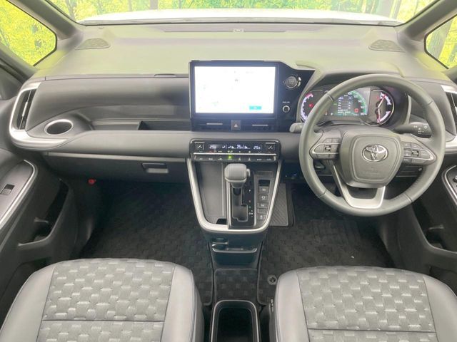 TOYOTA VOXY 2025 Image 31