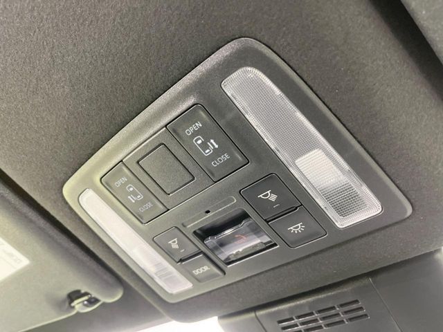 TOYOTA VOXY 2025 Image 31