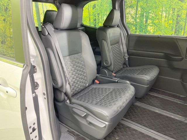 TOYOTA VOXY 2025 Image 31