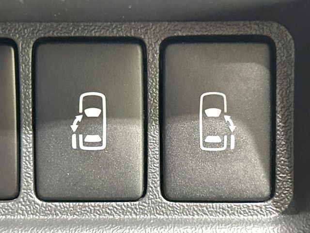 TOYOTA HIACE VAN 4WD 2019 Image 31