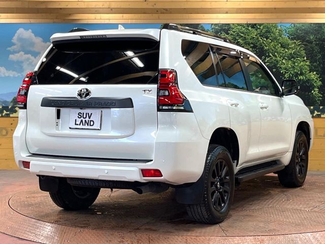 TOYOTA LANDCRUISER PRADO 2023 Image 31
