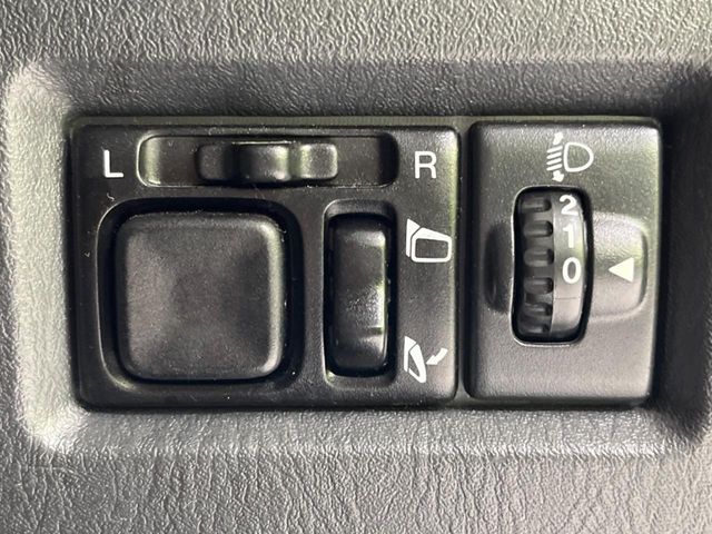 SUZUKI JIMNY 4WD 2017 Image 31