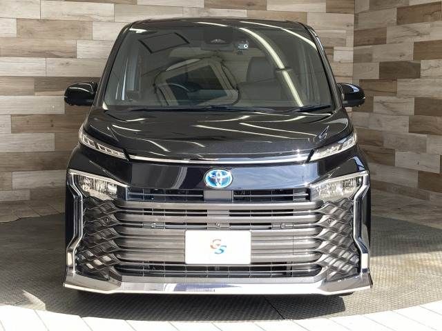 TOYOTA VOXY HYBRID 2023 Image 31