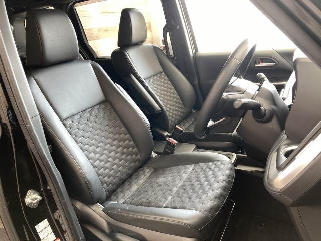 TOYOTA VOXY HYBRID 2023 Image 31