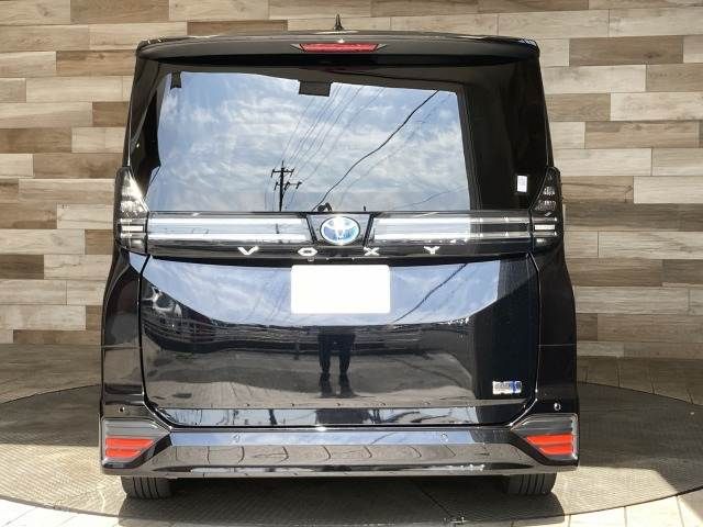 TOYOTA VOXY HYBRID 2023 Image 31