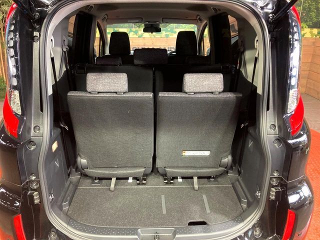 TOYOTA SIENTA HYBRID 2025 Image 31