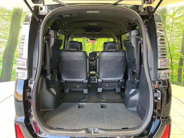 TOYOTA VOXY HYBRID 2020 Image 31