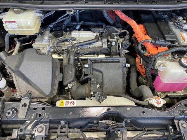 TOYOTA VOXY HYBRID 2020 Image 31