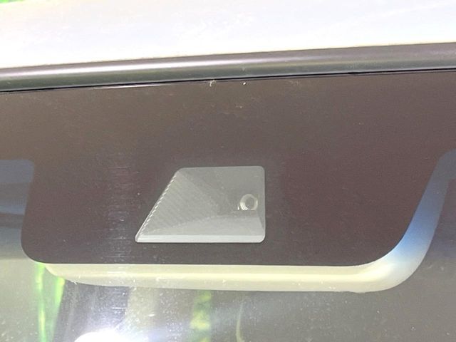 HONDA N BOX 2017 Image 31