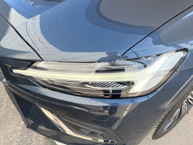 VOLVO V60 2018 Image 31