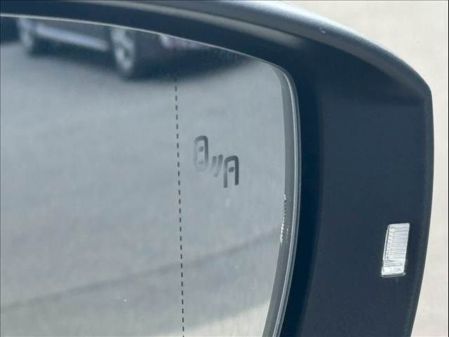 VOLKSWAGEN T-CROSS 2020 Image 31