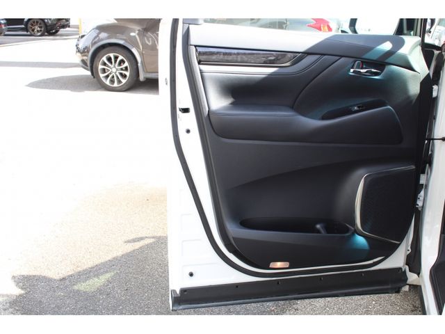 TOYOTA ALPHARD 2020 Image 31
