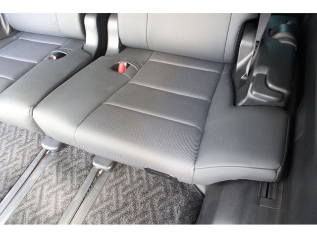 TOYOTA ALPHARD 2020 Image 31