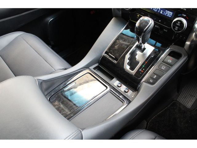 TOYOTA ALPHARD 2020 Image 31