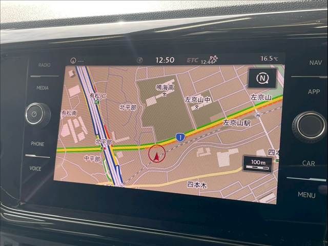 VOLKSWAGEN T-CROSS 2020 Image 31