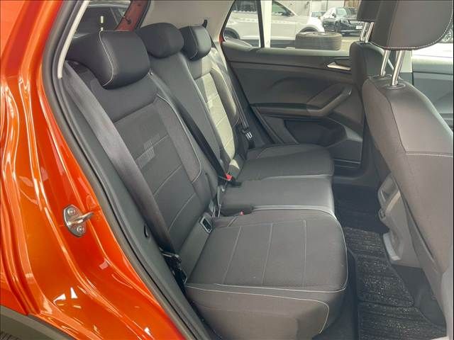 VOLKSWAGEN T-CROSS 2020 Image 31