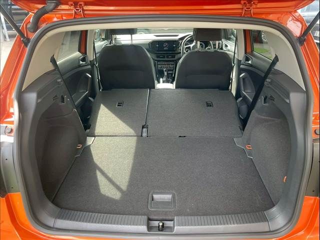 VOLKSWAGEN T-CROSS 2020 Image 31