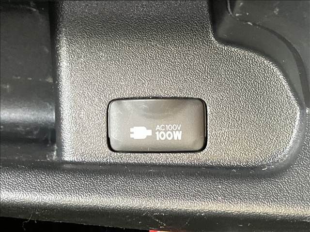 TOYOTA HIACE VAN 4WD 2023 Image 31