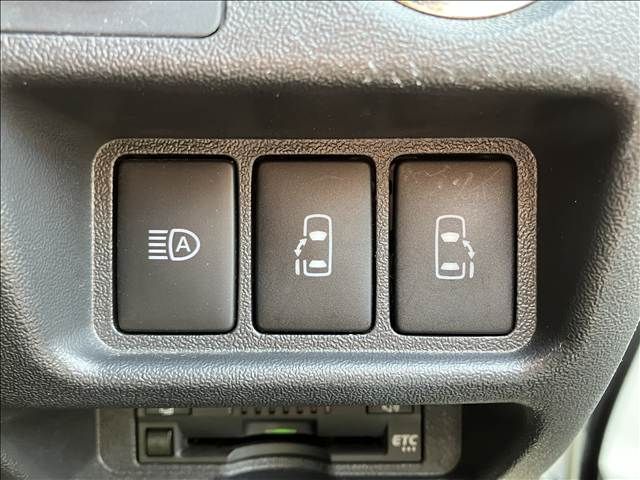 TOYOTA HIACE VAN 4WD 2023 Image 31