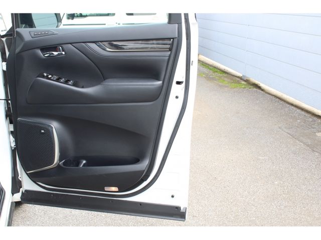 TOYOTA ALPHARD 2020 Image 31