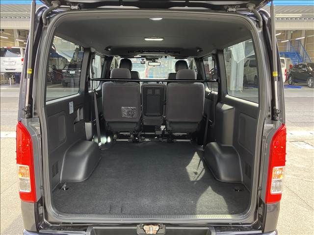 TOYOTA HIACE VAN 4WD 2021 Image 31